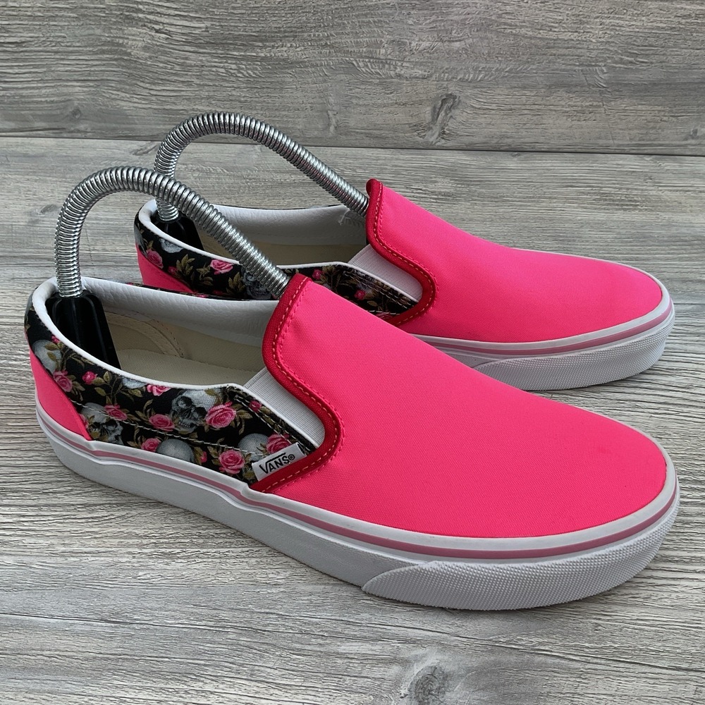 VANS Classic Slip-On Canvas Low Top Sneakers Skulls Rose Print Slip On Women 8.5